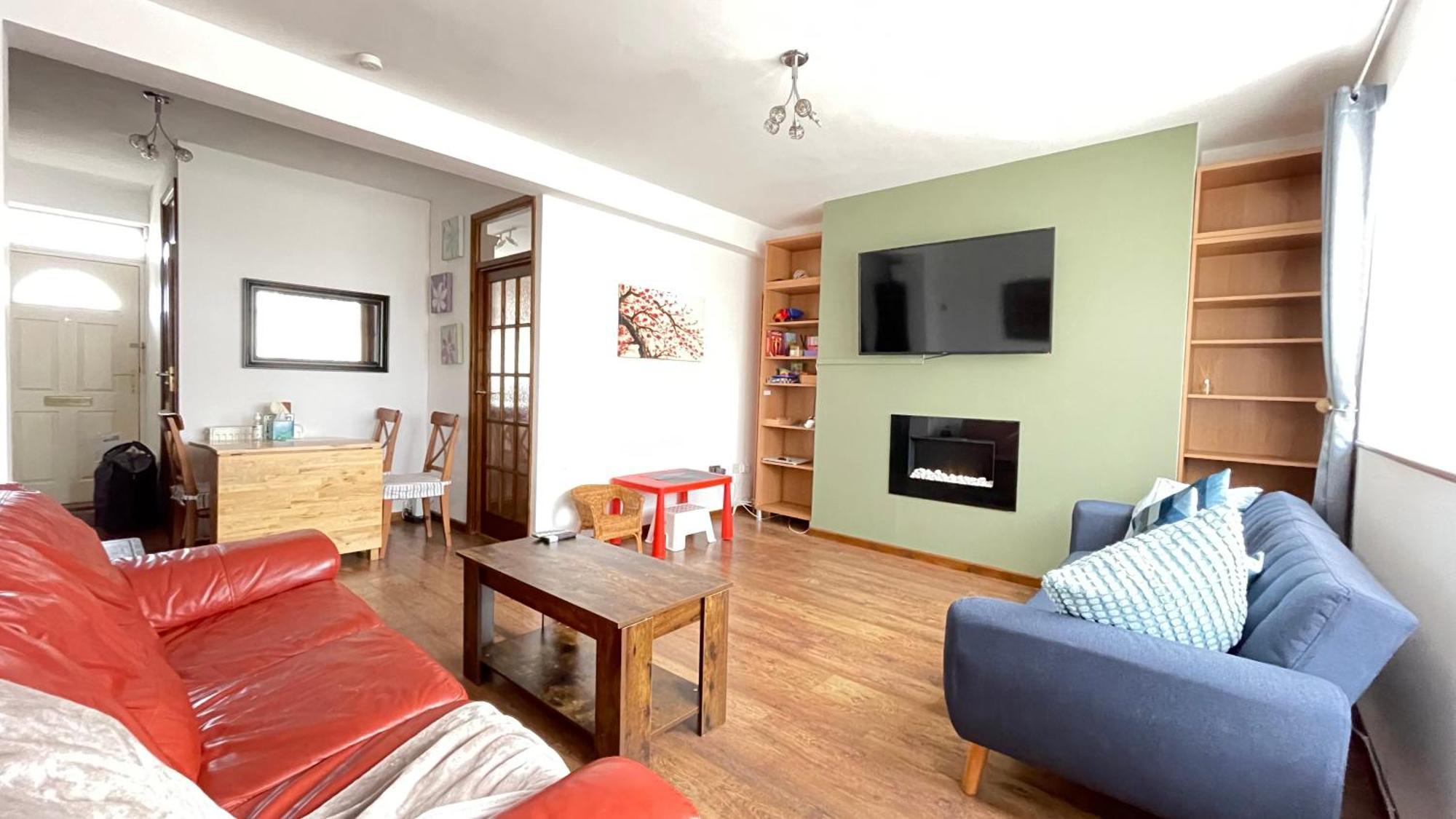 2 Bedrooms 2 Stations London Eksteriør billede